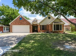 3224 Woodstone Trl, Grand Prairie, TX 75052