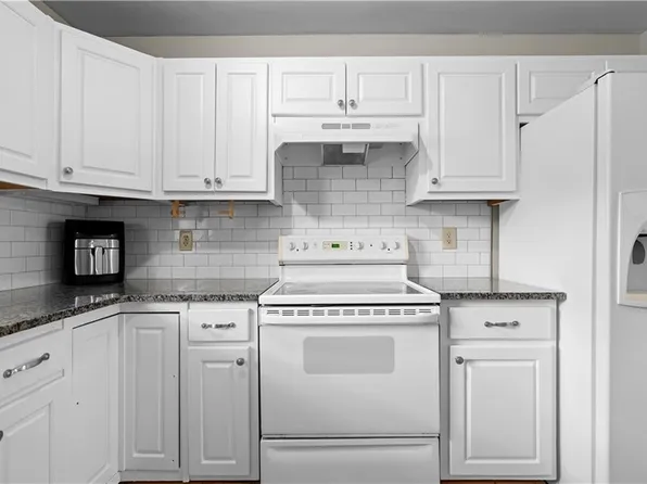 2894 Webb Bridge Rd, Alpharetta, GA 30009