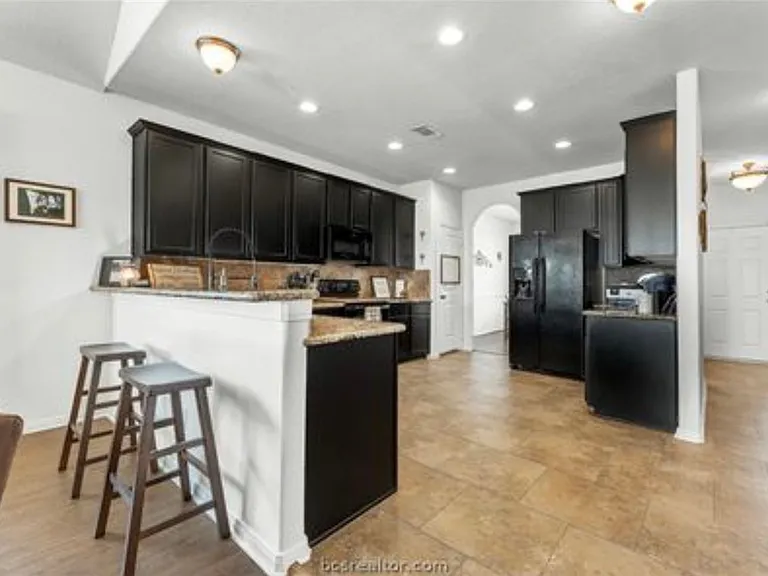 215 Boulder Dr — Photo 4