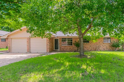 3813 Lancelot Ln Photo 1