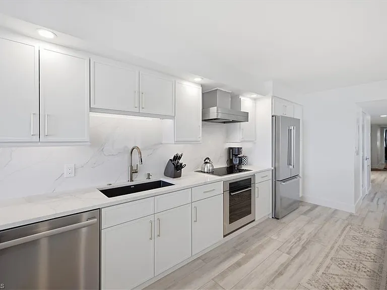 26130 Hickory Blvd #5B — Photo 6