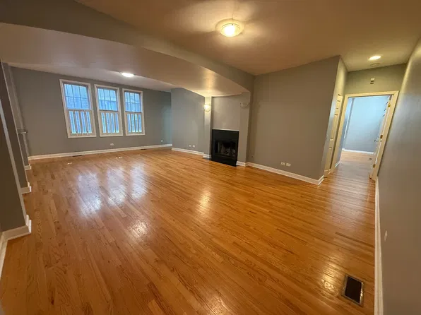 3845 N Ashland Ave APT 2C, Chicago, IL 60613