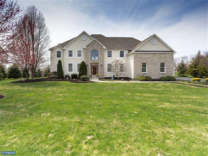21 Hampshire Dr photo 1