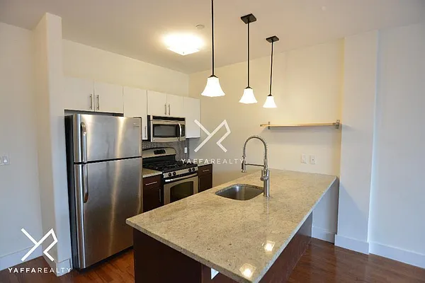 Rented by Yaffa Realty LLC | media 1