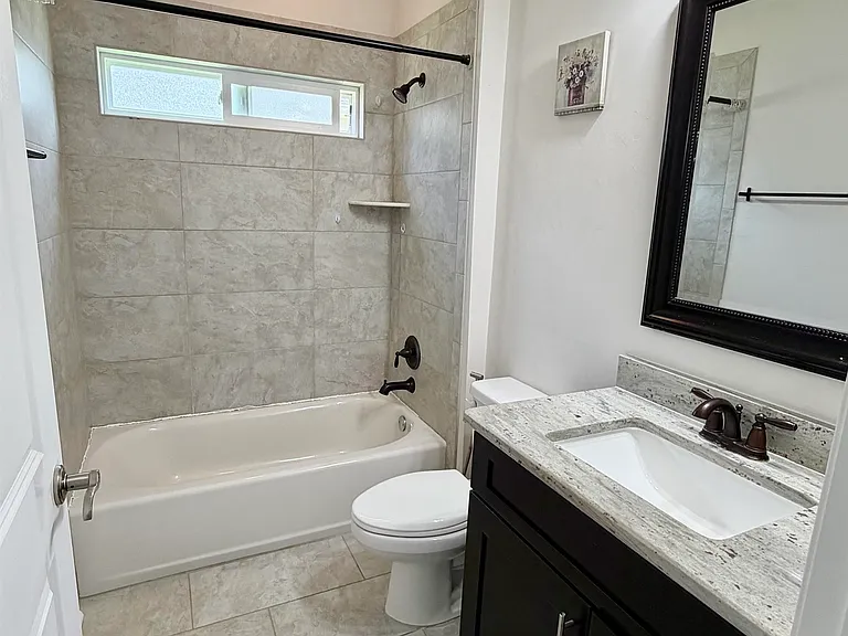 1282 Prairie View Ln — Photo 14