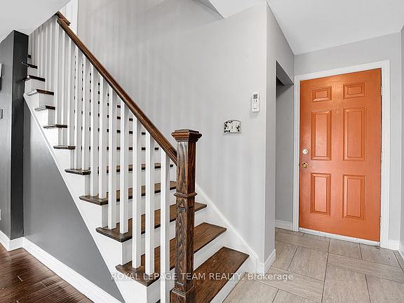 3rd image of 87 Grady Cres