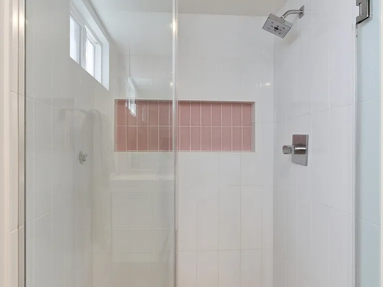 258 Walnut St — Photo 18