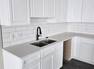 Paradise Valley Townhomes & Apartments, Bismarck, ND 58504