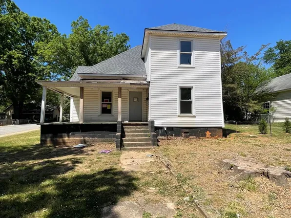 203 Poplar St, Gaffney, SC 29341