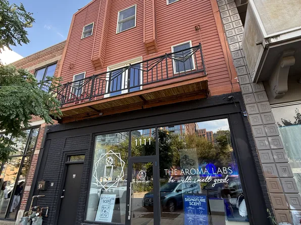 1111 W Randolph St #2, Chicago, IL 60607