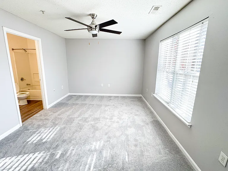 Northstone Apartments — Photo 11