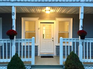 87 Summit Ave, West Warwick, RI 02893