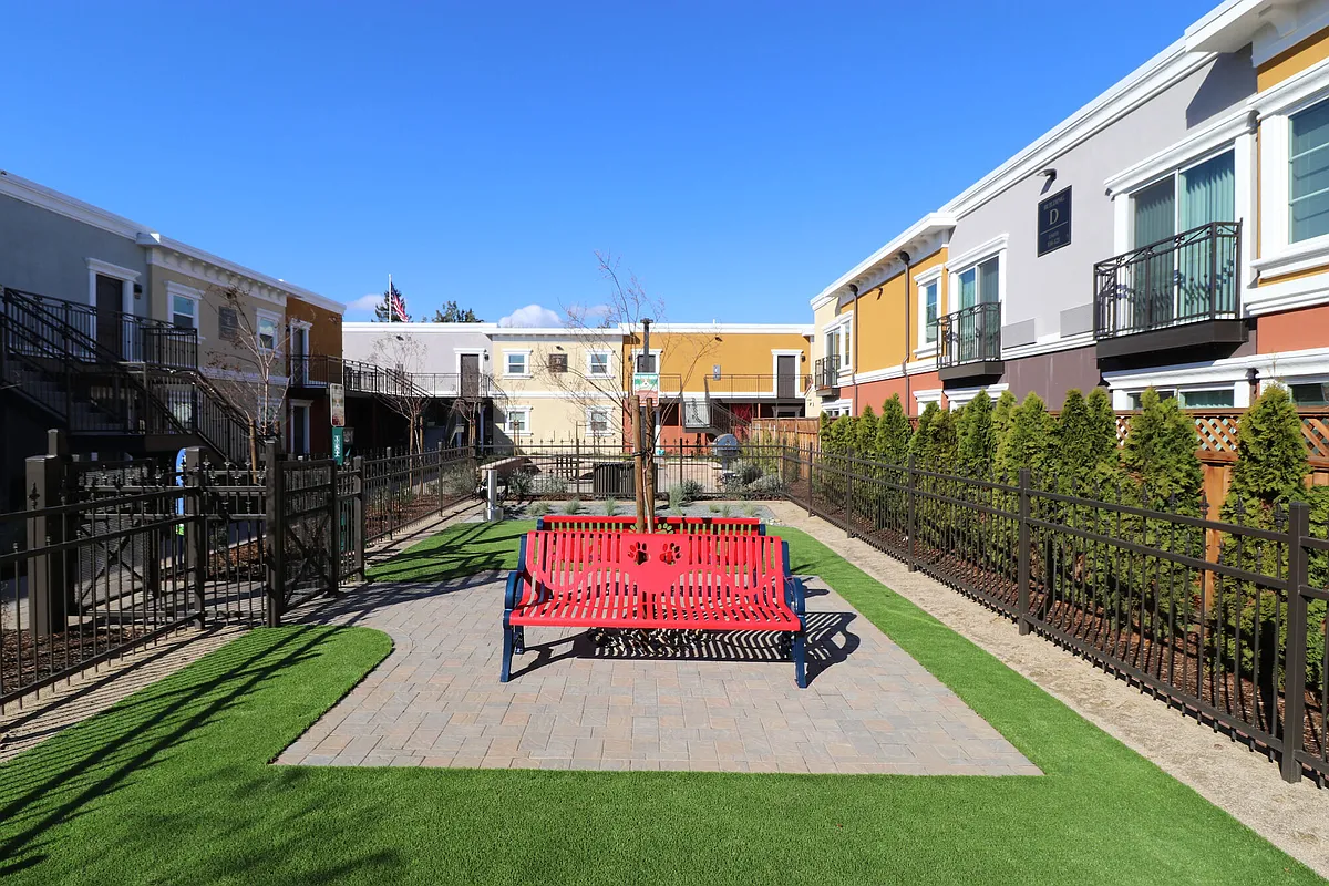 Building Photo - Ramblewood Apartments