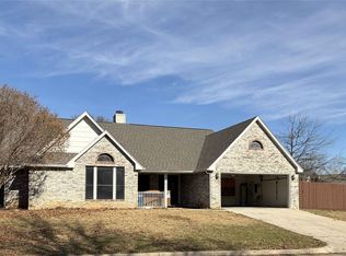 3308 Meadowview Dr, Corinth, TX 76210