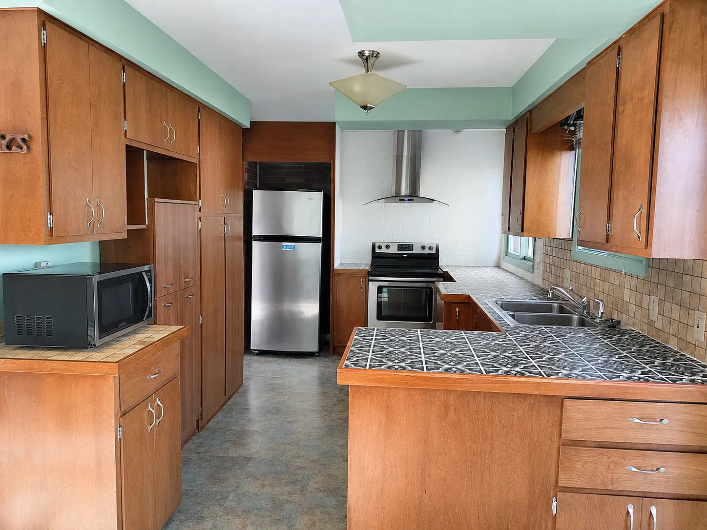 4 bed, 1751 sqft, $1,750 — Photo 4