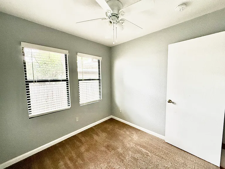115 B St #115 — Photo 10