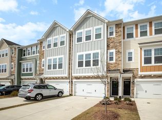 1006 Freeport Dr, Durham, NC 27703