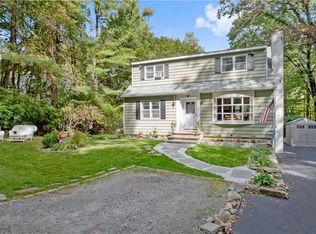 49 Entrance Way, Purdys, NY 10578