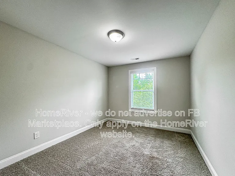 302 Beaumont Cir — Photo 12