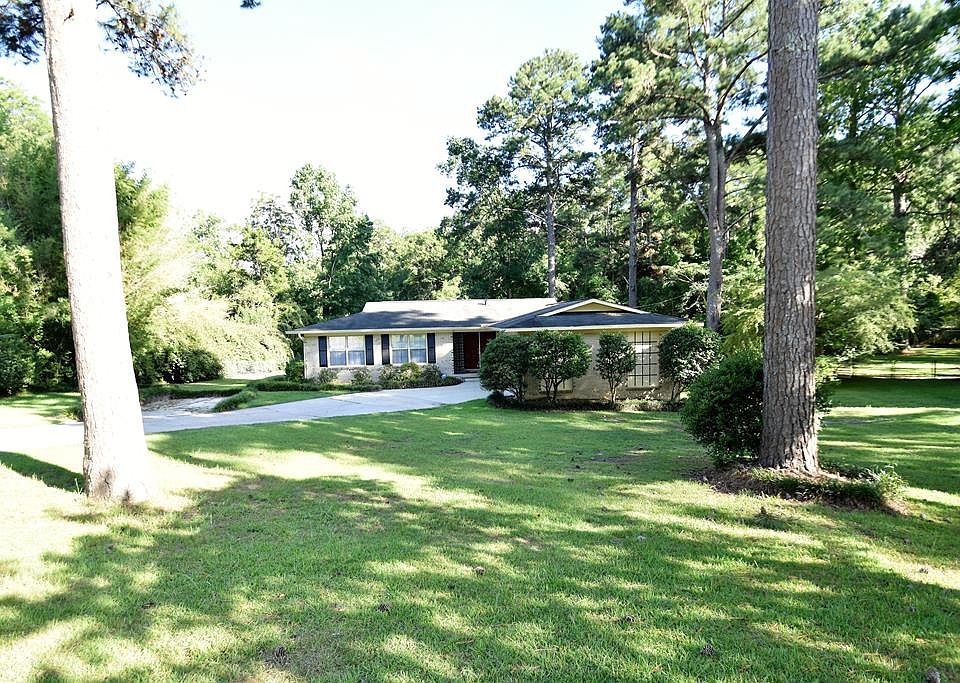 1st image of 194 Woodland Hills Dr