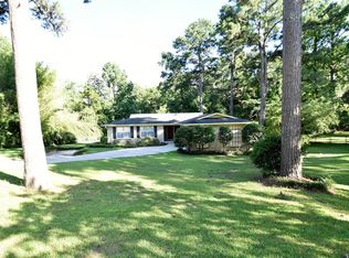 194 Woodland Hills Dr, Ozark, AL 36360