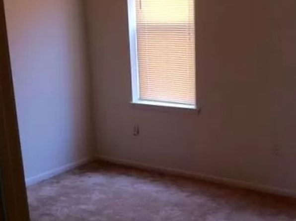 1438 Snyder Ave Floor 3