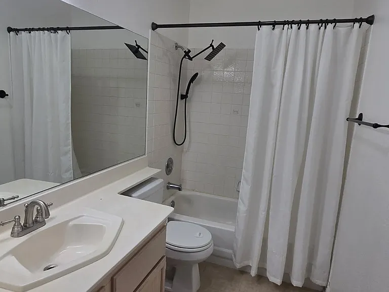 6905 Coral Rock Dr — Photo 10