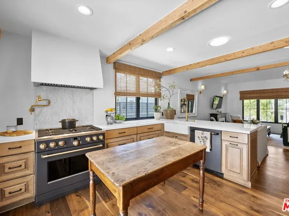 8961 Dicks St, West Hollywood, CA 90069