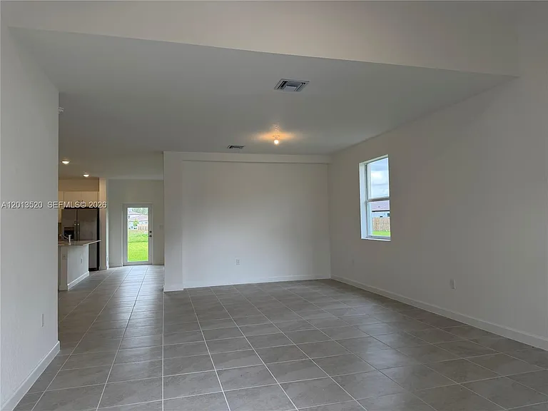 2384 SE 29th Dr #2384 — Photo 4
