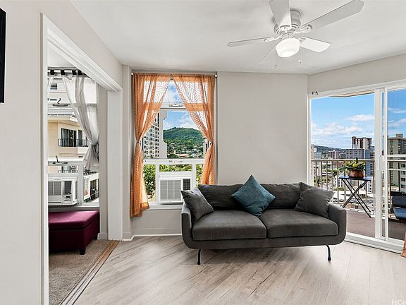 3rd image of 1031 Maunaihi Pl APT 401