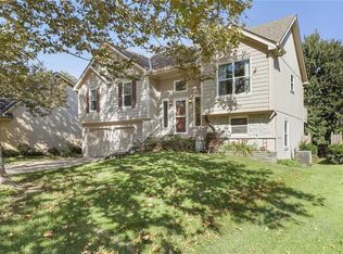 1532 W Romany Ct, Olathe, KS 66061