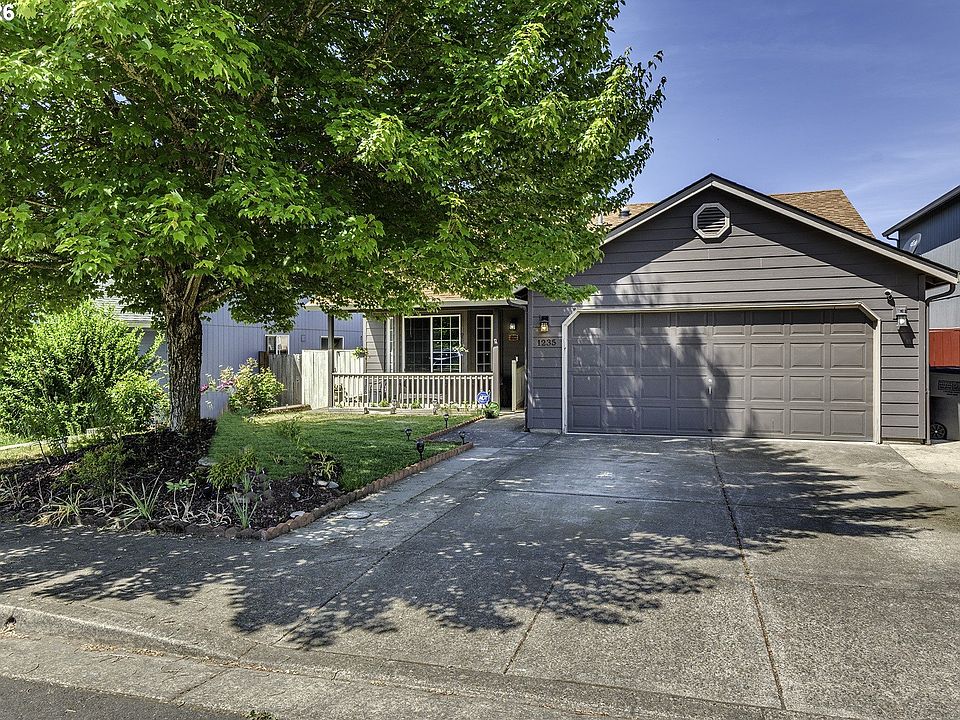 1st image of 1235 Crystal Ln