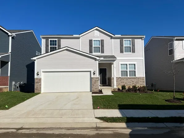 9077 Willow Way, Dexter, MI 48130