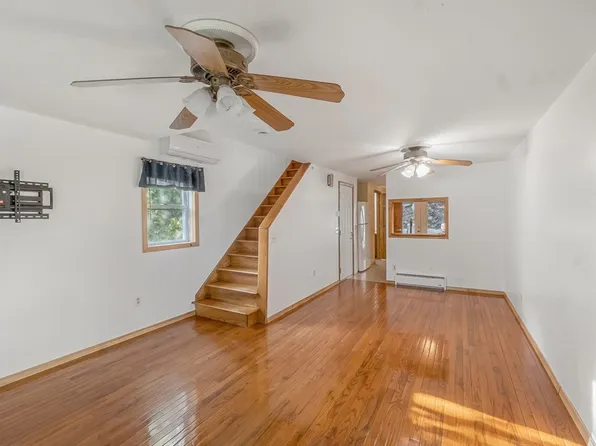 29-29 Chilmark St #A, Worcester, MA 01604