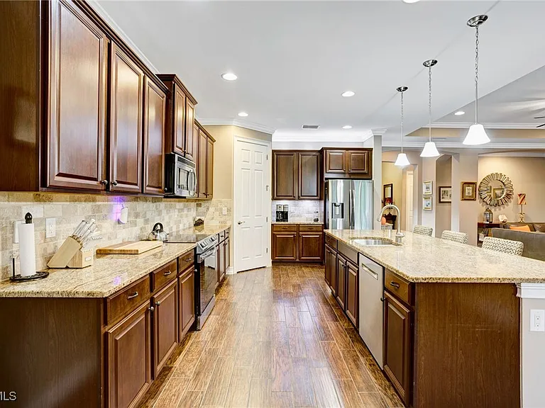 12710 Olde Banyon Blvd — Photo 13