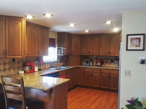 4th image of 2225 E Teton Blvd