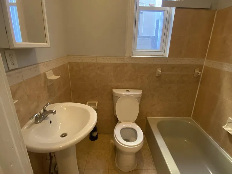 2423 W Norris St #1 — Photo 6