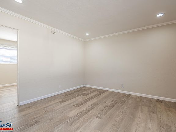 3rd image of 331 Curtner Ave APT I