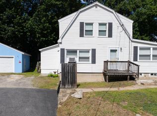 38 Smith St, Auburn, ME 04210