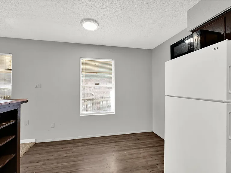 1711 Wichita St #14 — Photo 9