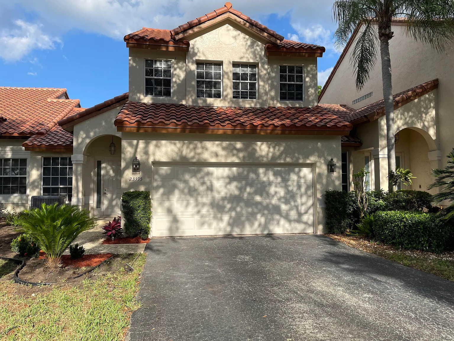3 bed, 2.5 bath, 1895 sqft, $4,200 — Photo 1