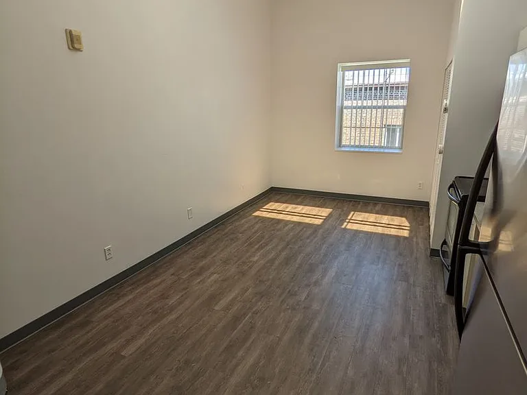 155 Liberty St NE — Photo 5