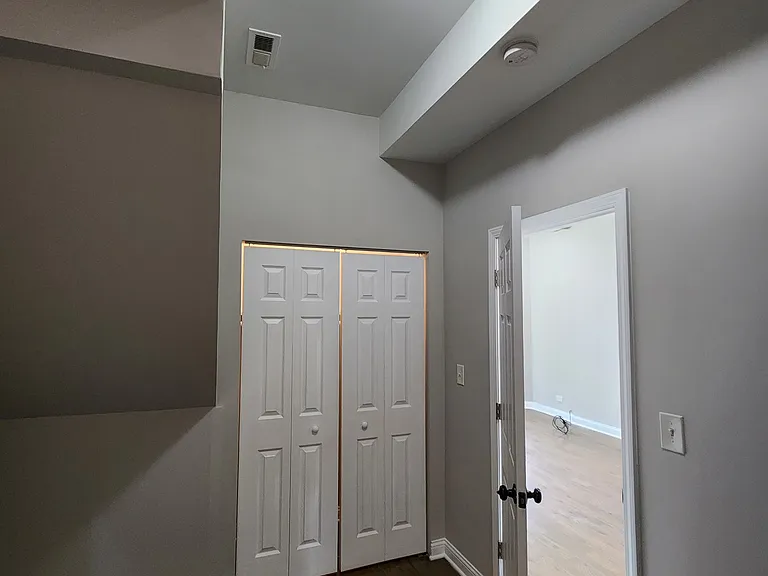 1530 S Central Park Ave #2 — Photo 8