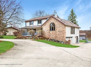 9158 S Coleman Rd, Haslett, MI 48840