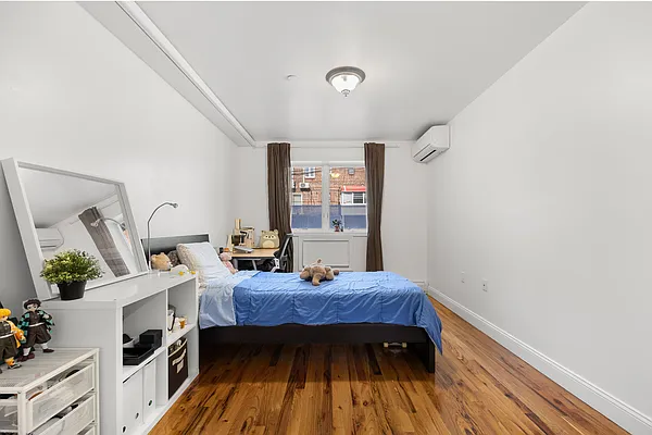 Sold by Ilite Realty Inc | media 22