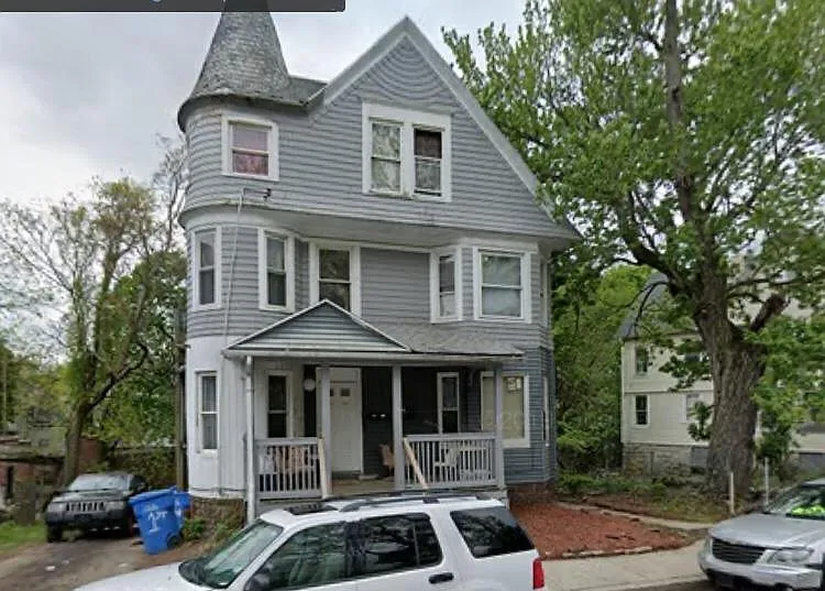 121 Waterville St #2