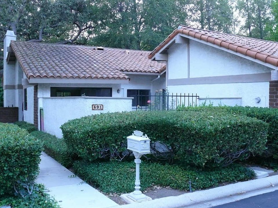 1st image of 691 Arroyo Oaks Dr #55