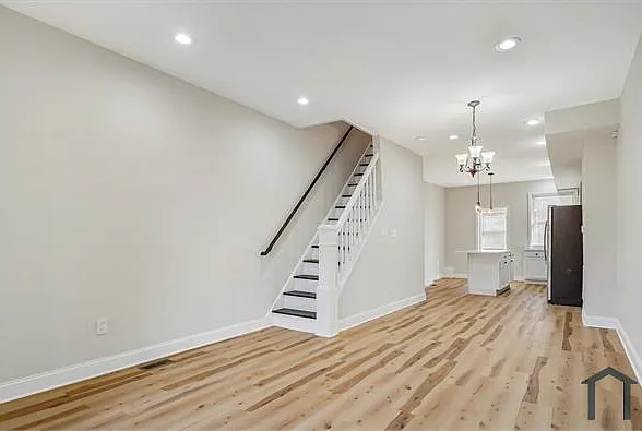 705 N Milton Ave — Photo 5