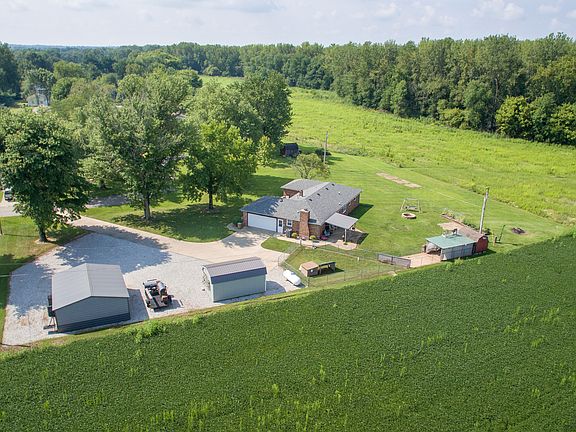 2nd image of 4551 N Billman Ests