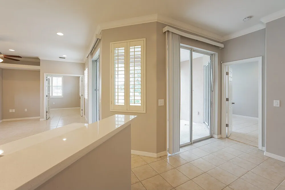 3 bed, 2.0 bath, 2073 sqft, $2,985 — Photo 3